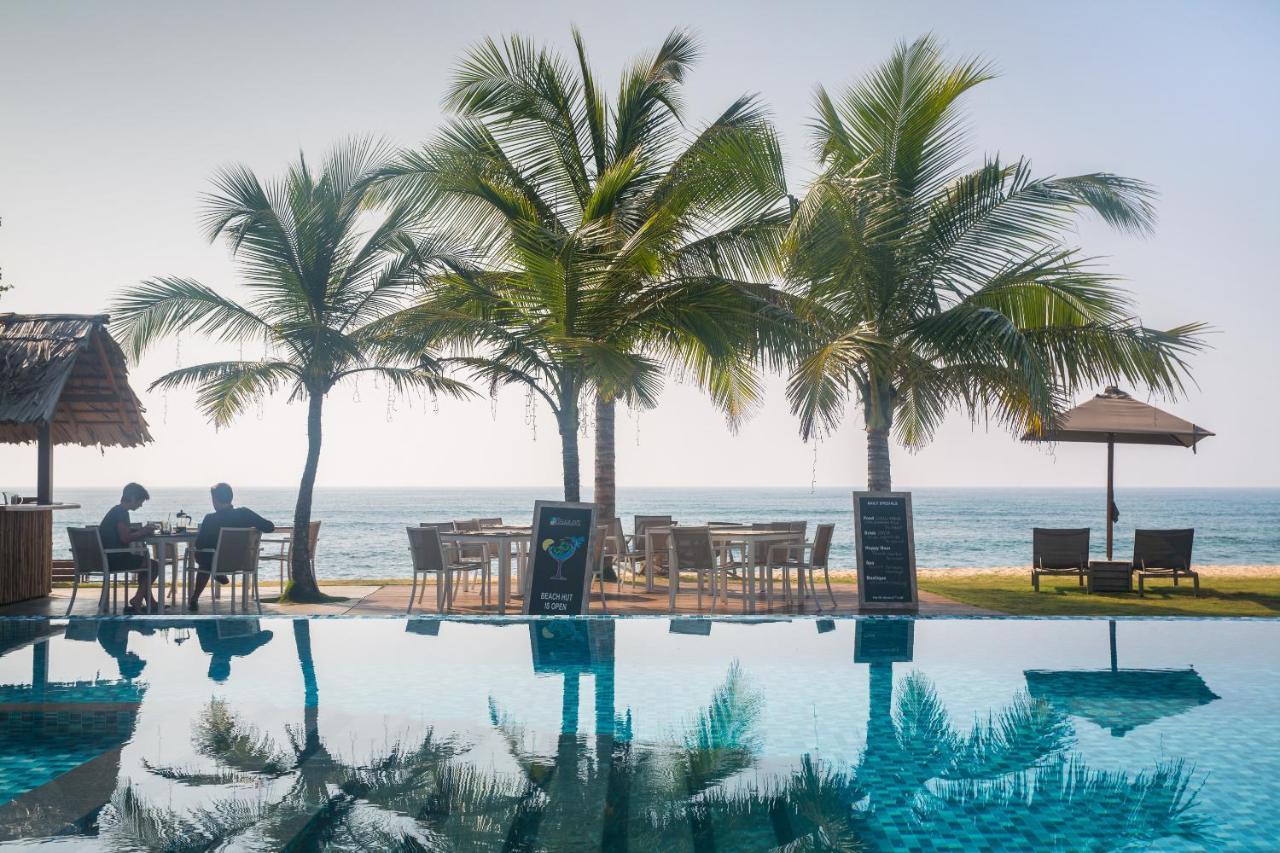 מיריסה Sri Sharavi Beach Villas & Spa - With 43 Metre Saltwater Infinity Pool מראה חיצוני תמונה